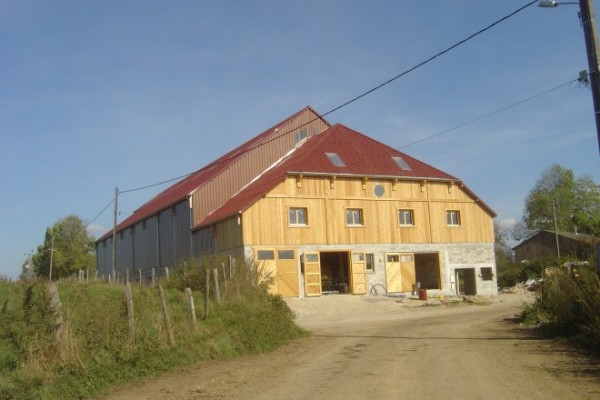 Bâtiment agricole à Censeau